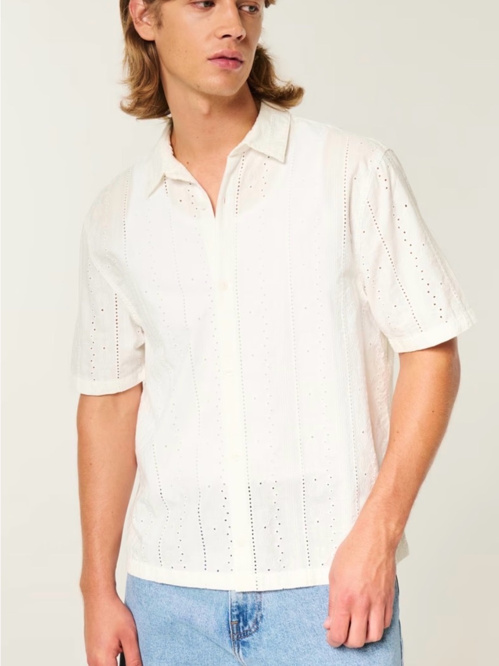 Hollister Men's White Short-Sleeve Eyelet Button-Down Shirt